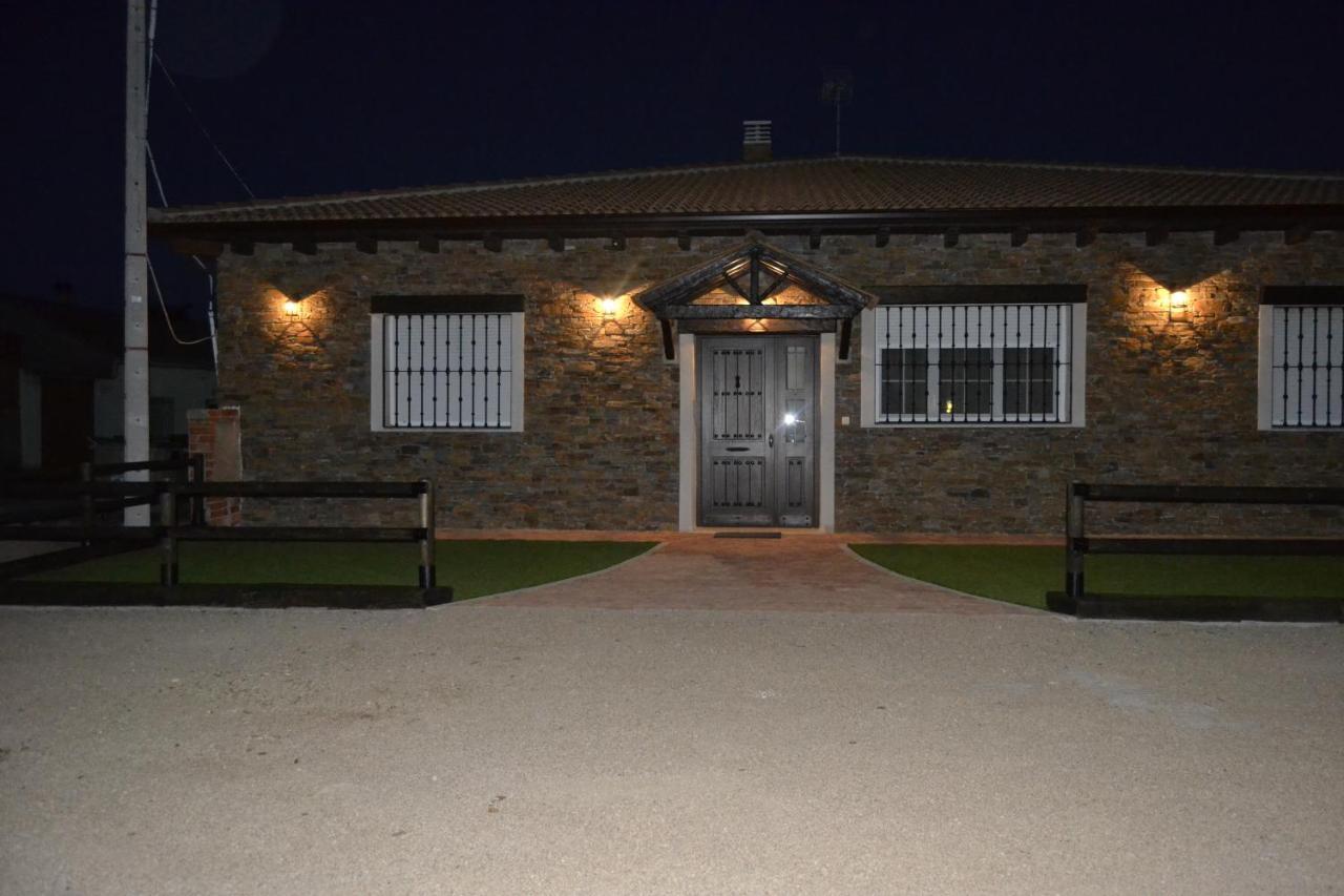 El Capricho De Los Carrascos Juarros de Voltoya Kültér fotó