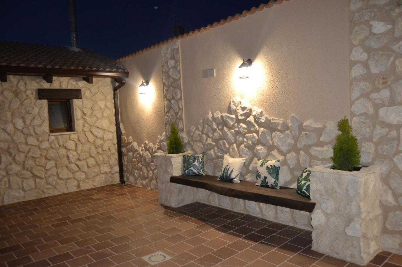 El Capricho De Los Carrascos Juarros de Voltoya Kültér fotó